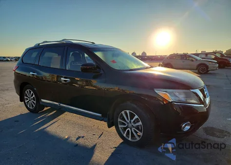2014 Nissan Pathfinder S z USA, uszkodzony, nr VIN 5N1AR2MN3EC668534
